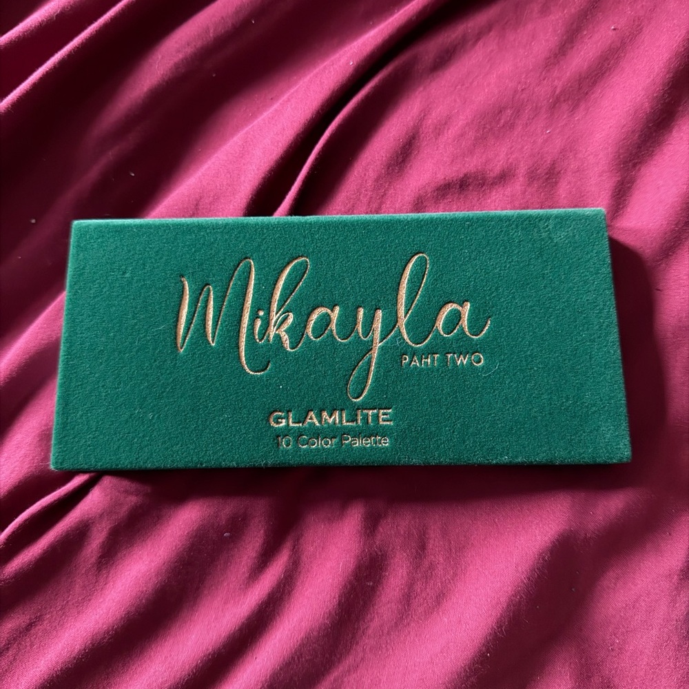 Glamlite Mikayla Eyeshadow Palette